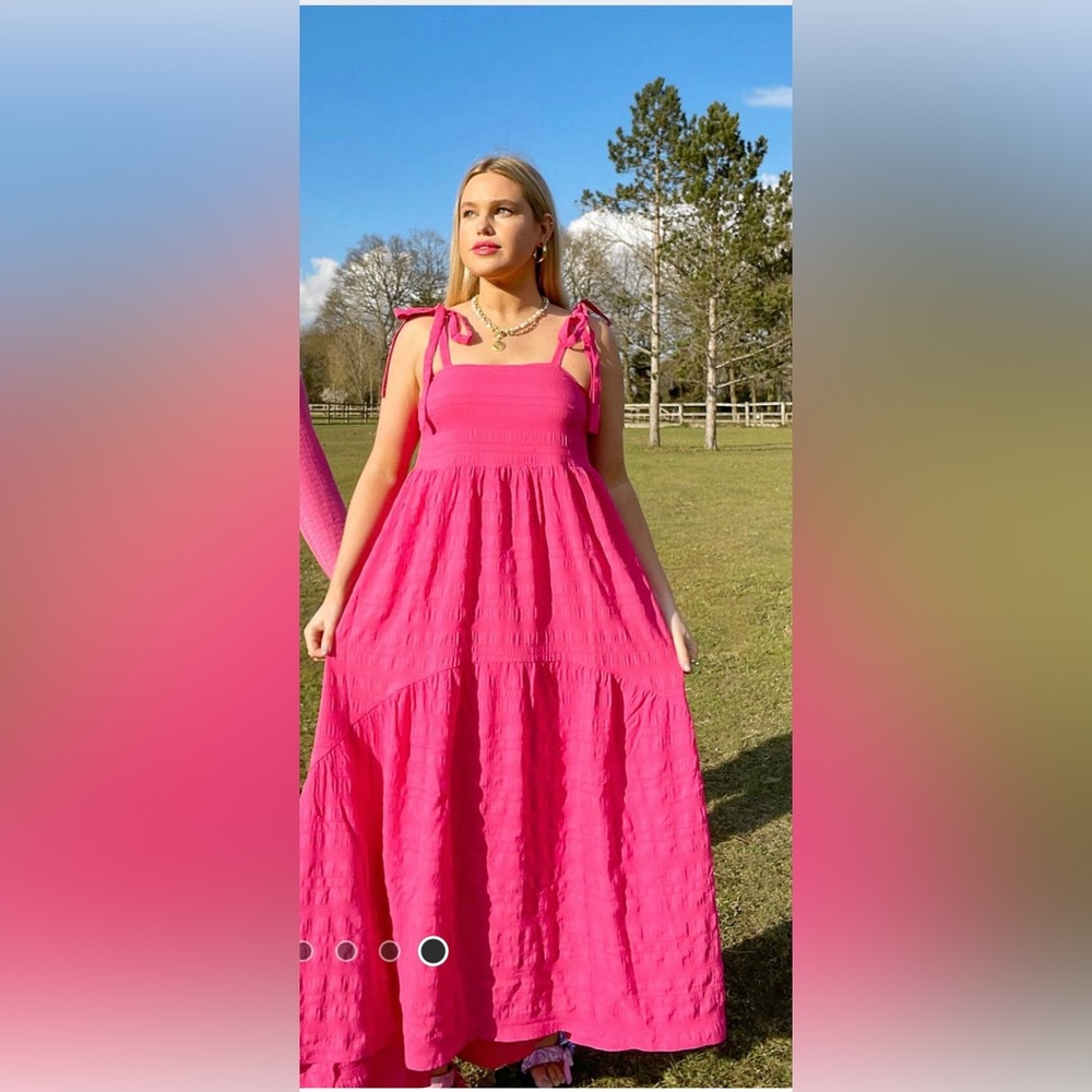 Labelrail x Alice & Olivia Tiered Maxi Dress